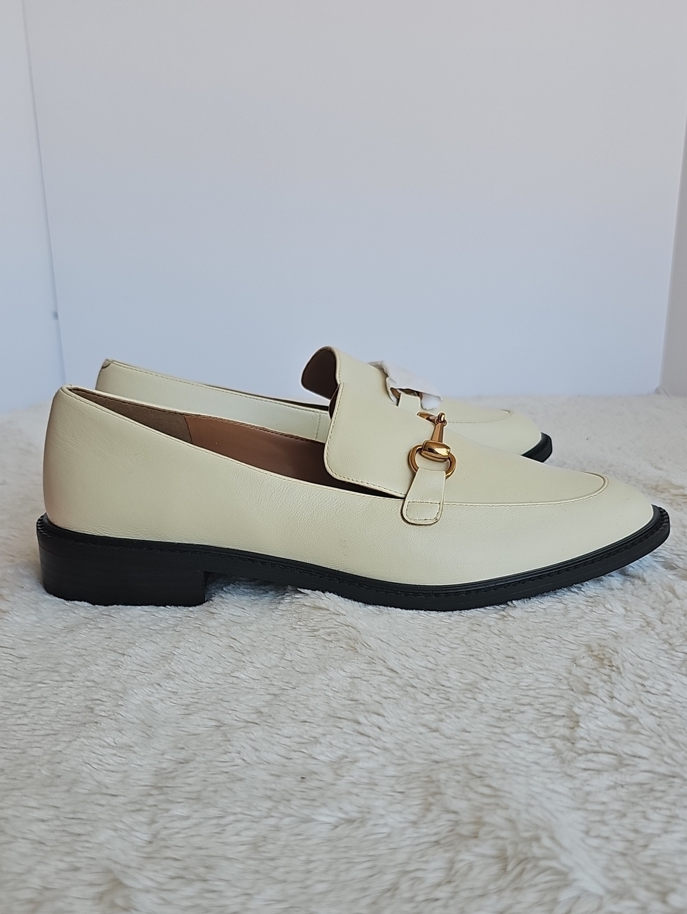 ​LISA VICKY Zany-V Cream Leather Horsebit Loafers Sz 10M NEW